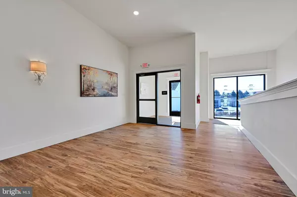 Mount Joy, PA 17552,955 W MAIN ST #4