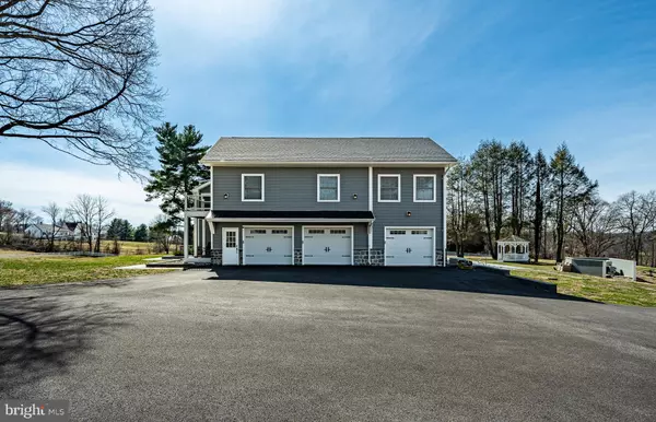 West Chester, PA 19382,1105 & 1107 MEETINGHOUSE RD