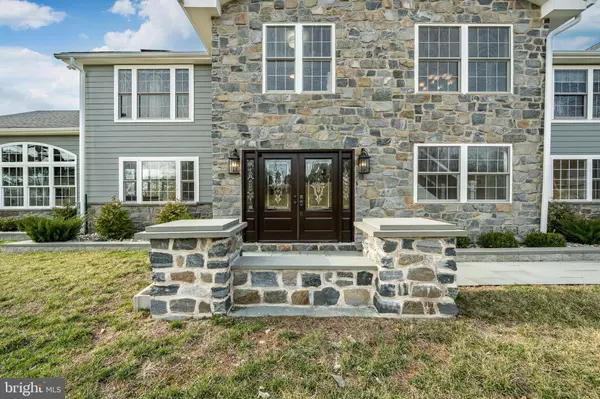 West Chester, PA 19382,1105 & 1107 MEETINGHOUSE RD