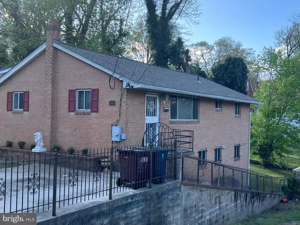 Capitol Heights, MD 20743,605 ELFIN AVE