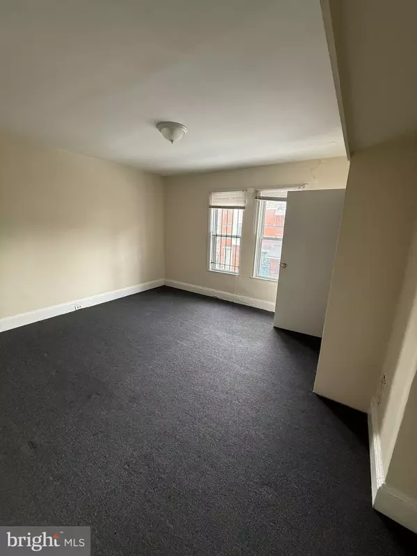 Philadelphia, PA 19104,3205 PEARL ST