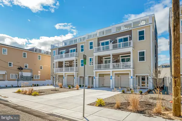 418-420 E FARRAGUT RD #B, Wildwood Crest, NJ 08260