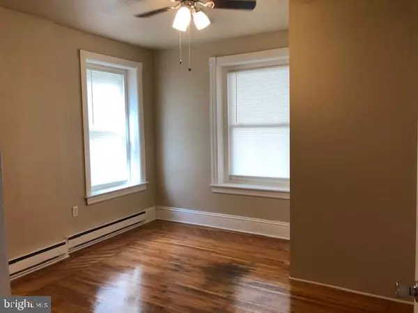 Souderton, PA 18964,102 W BROAD ST #1ST FLOOR APARTMENT