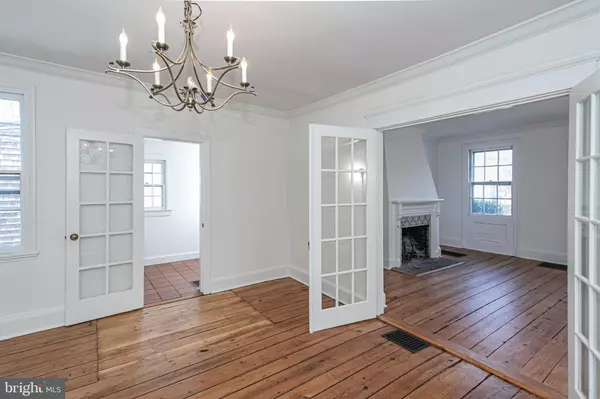 Princeton, NJ 08540,82 LINDEN LN
