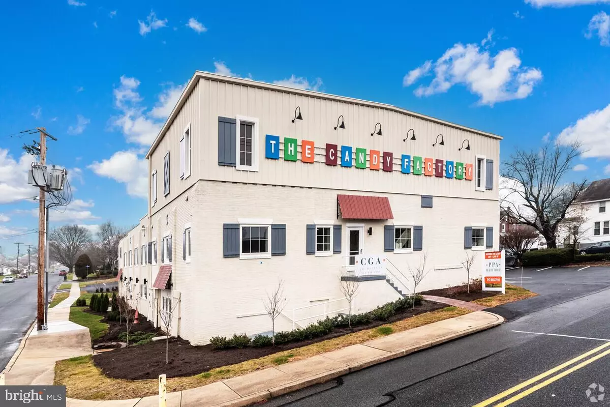 Elizabethtown, PA 17022,31 N SPRUCE ST #102