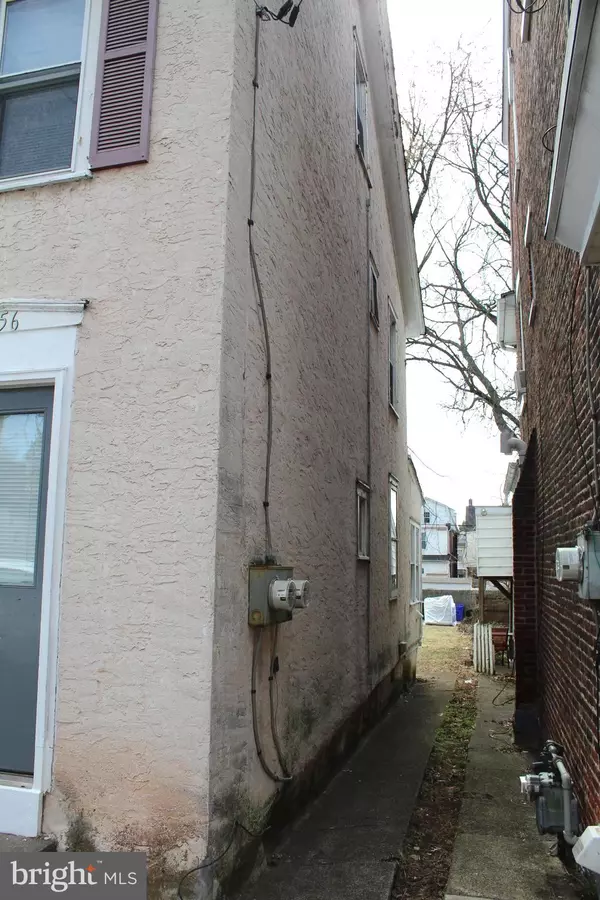 Pottstown, PA 19464,856 QUEEN ST