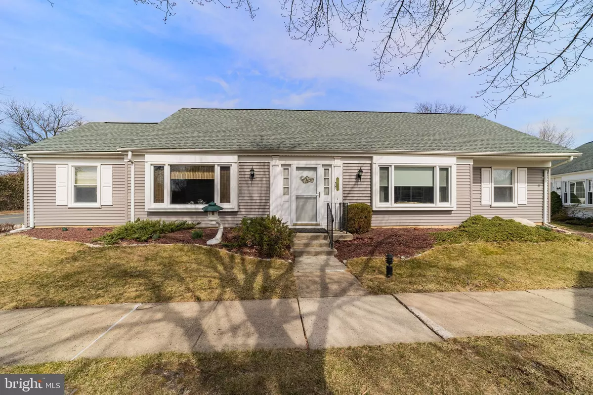 Monroe Township, NJ 08831,482-B REVERE WAY