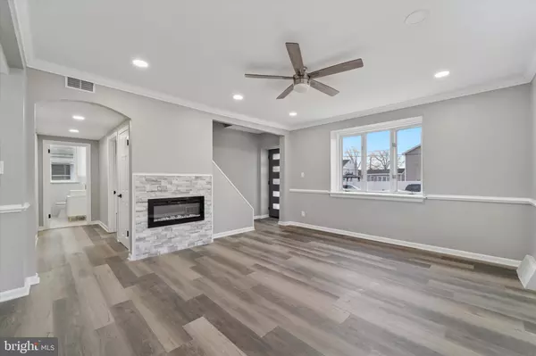 Philadelphia, PA 19114,9222 PURITAN RD