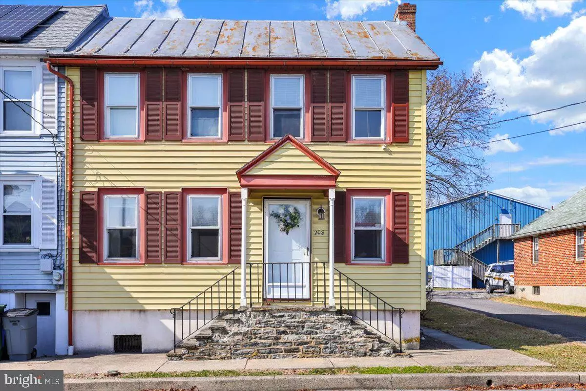Bernville, PA 19506,208 W 2ND ST