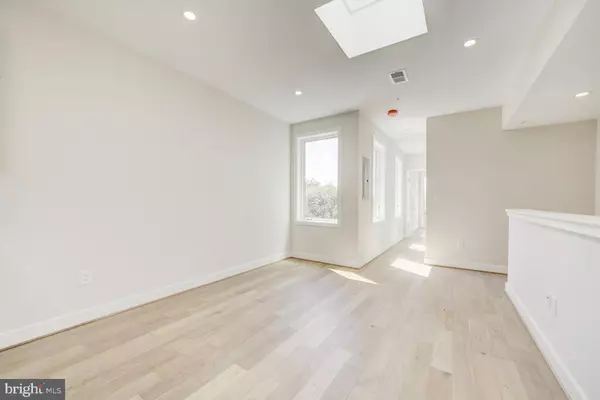 Washington, DC 20010,3118 MOUNT PLEASANT ST NW #4