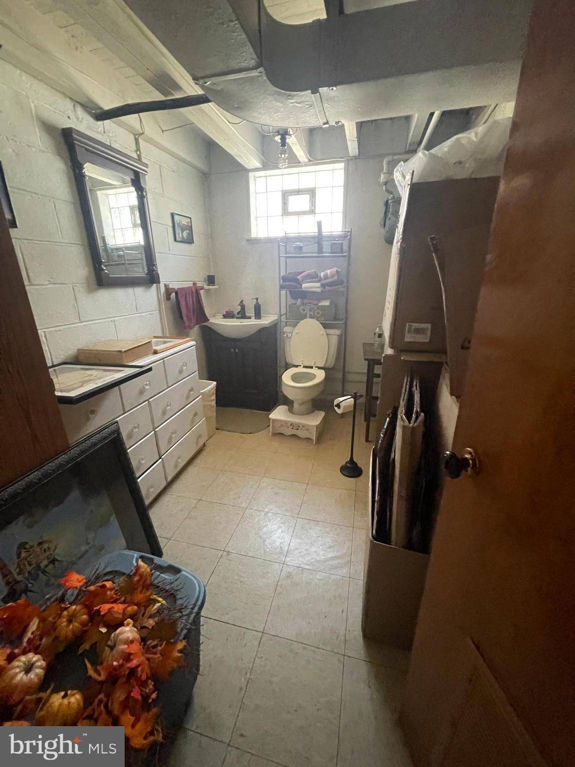 Philadelphia, PA 19152,2106 FAUNCE ST