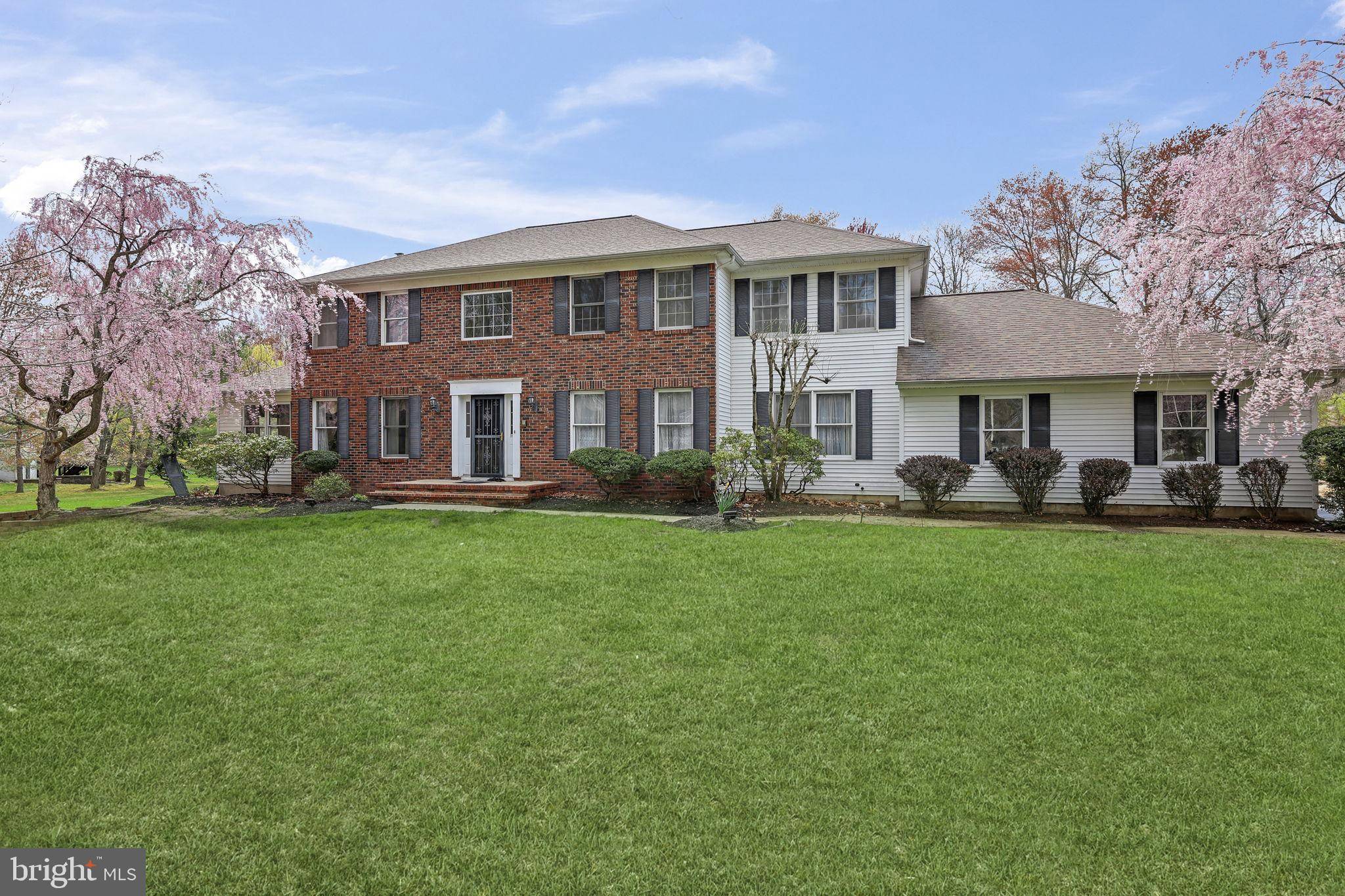 12 WOODLAND CT, Princeton Junction, NJ 08550