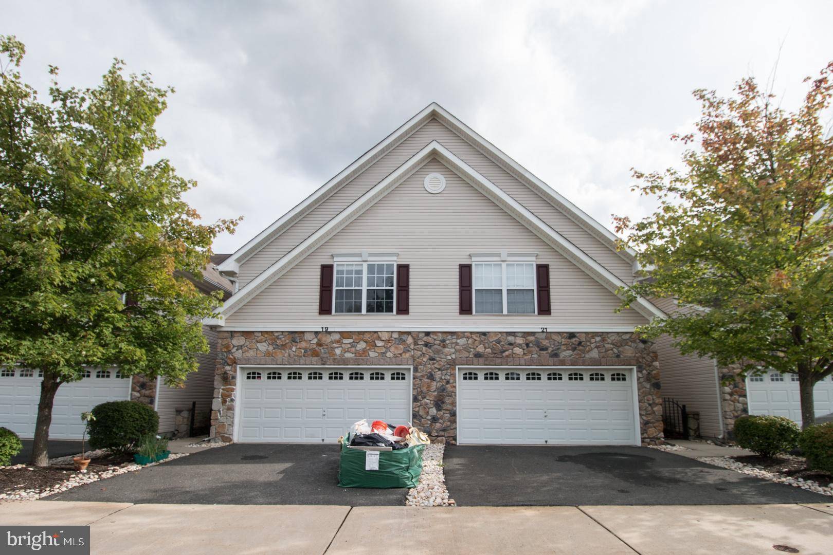 Pennington, NJ 08534,19 MILLER CIR