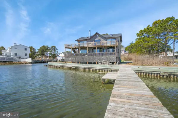 5148 TWILLEY DR, Chincoteague Island, VA 23336