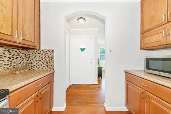 Rockville, MD 20851,1208 AUTRE CT