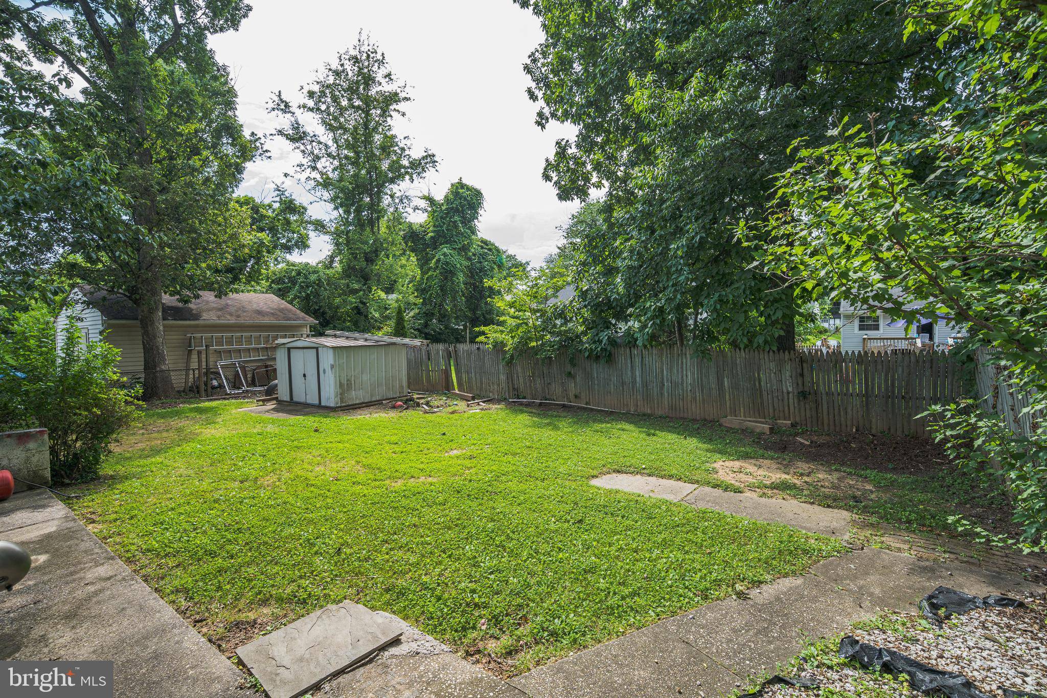 Rockville, MD 20851,1208 AUTRE CT