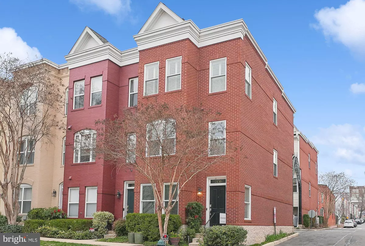 Washington, DC 20009,2136 12TH PL NW