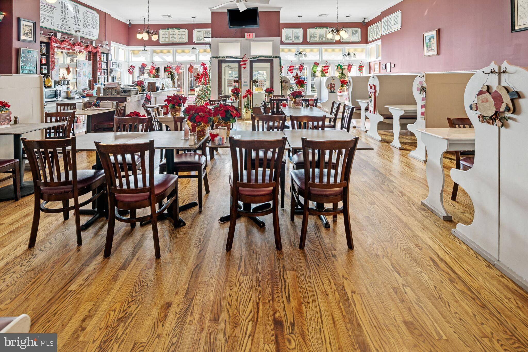 Barnegat, NJ 08005,688 E BAY AVE