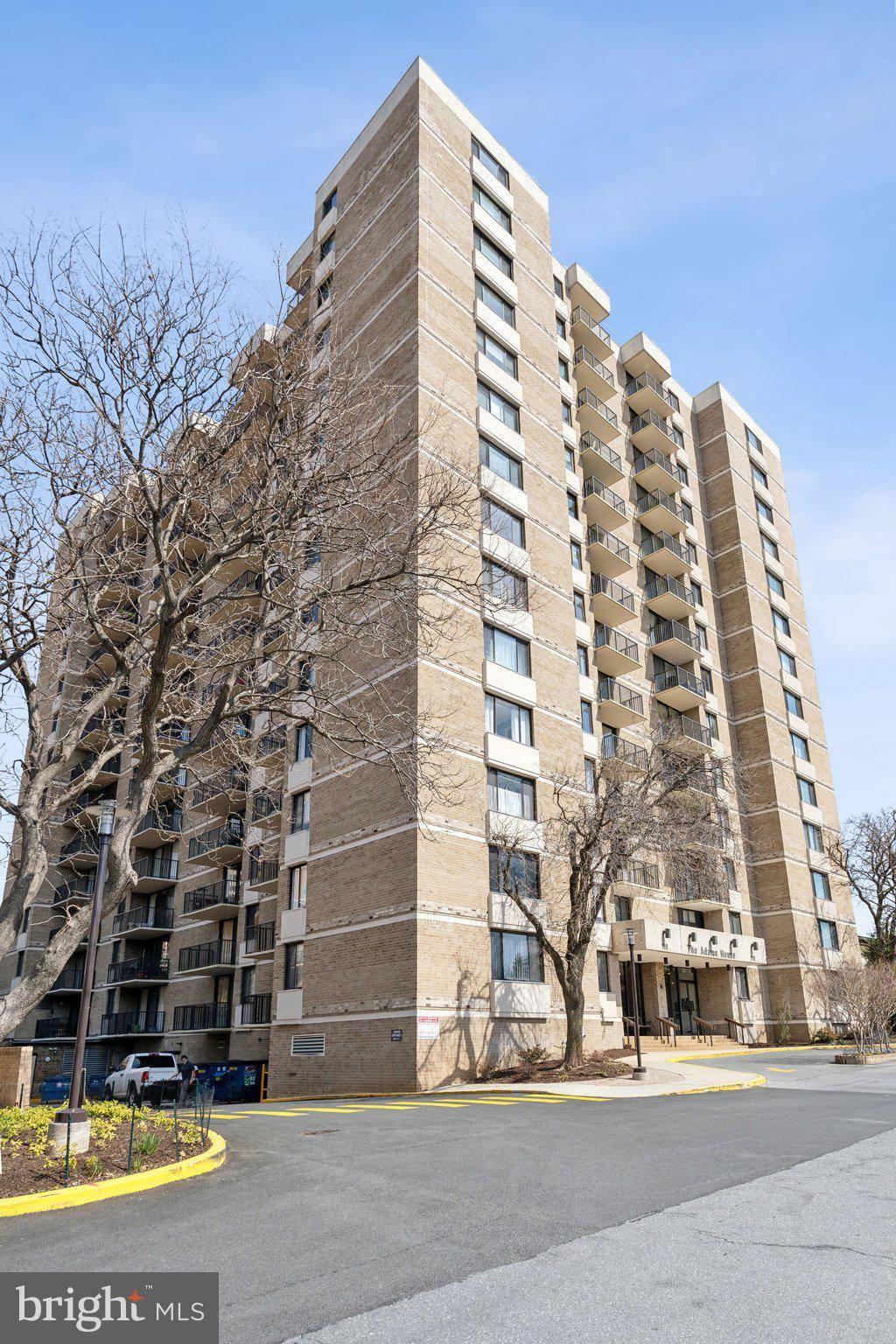 118 MONROE ST #118-702, Rockville, MD 20850