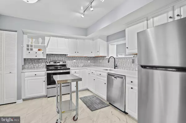 Fairfax, VA 22032,4906 MCFARLAND DR