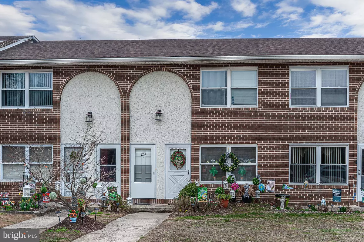 Westville, NJ 08093,808 WINDING WAY