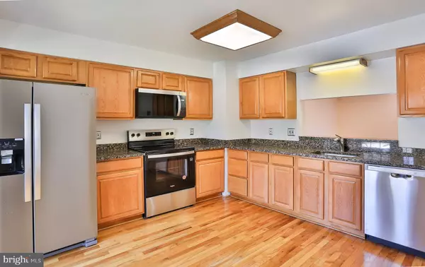 Dumfries, VA 22025,15475 CLIFFVIEW DR