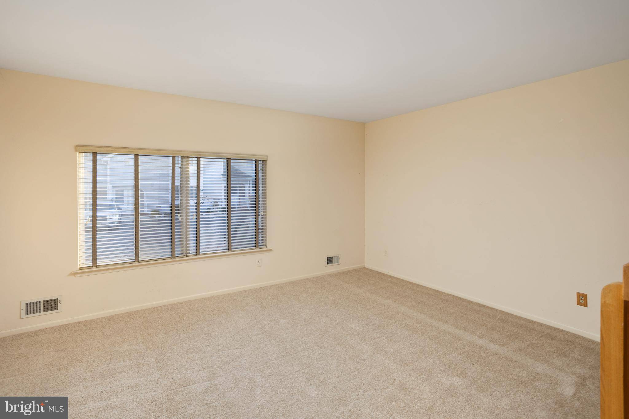 Monmouth Junction, NJ 08852,51 JAMIE CT