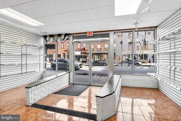 Downingtown, PA 19335,132 E LANCASTER AVE