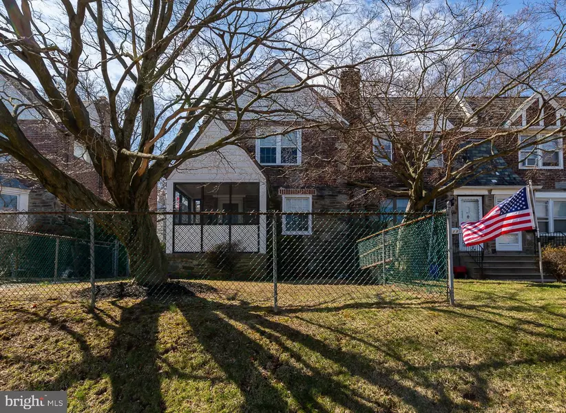 133 GREEN VALLEY RD, Upper Darby, PA 19082
