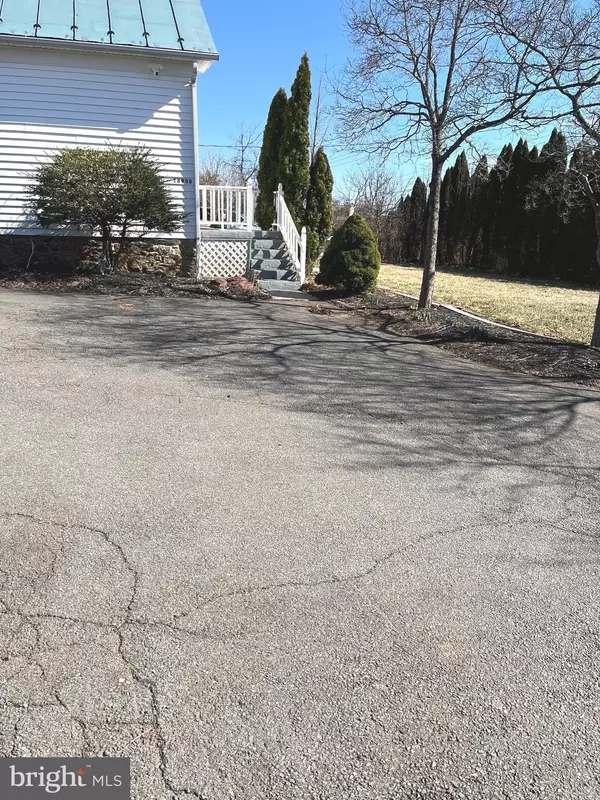 Leesburg, VA 20175,18936 HARMONY CHURCH RD