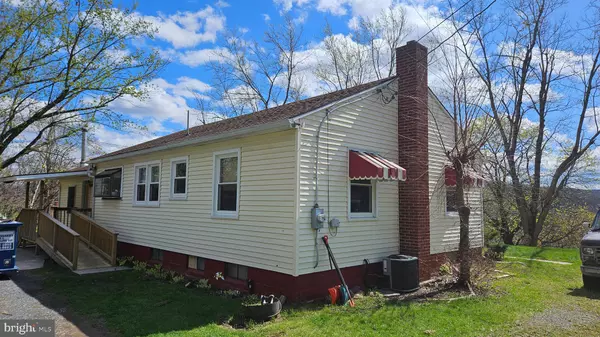 10251 SWAINS HILL RD, Huntingdon, PA 16652
