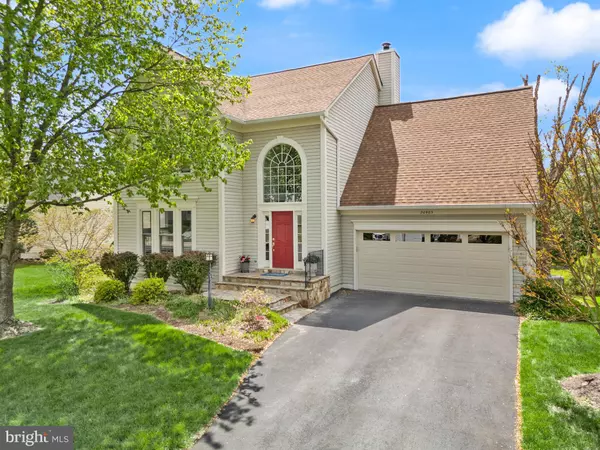 20985 FOWLERS MILL CIR, Ashburn, VA 20147