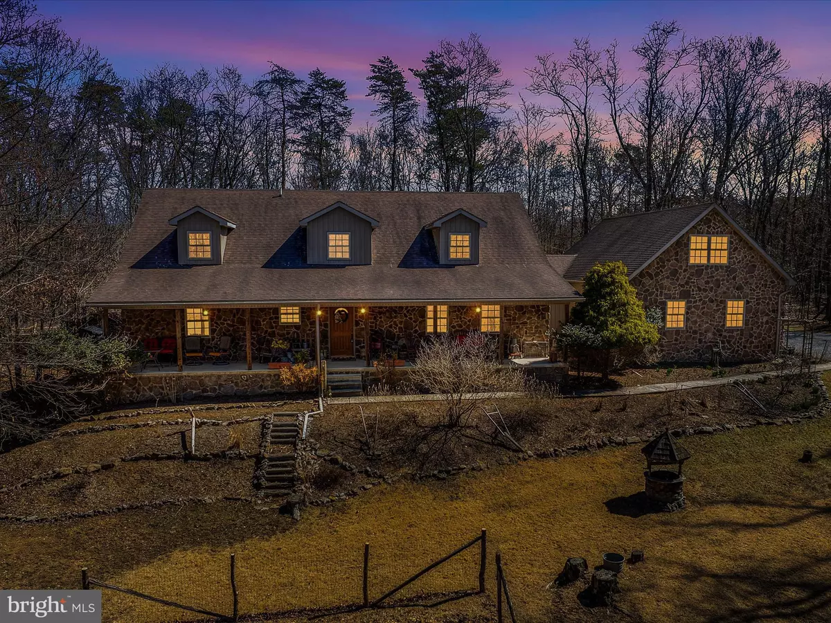 Berkeley Springs, WV 25411,61 OLD FARM LN