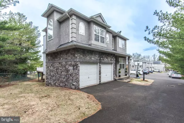 Philadelphia, PA 19116,13100 BUSTLETON AVE