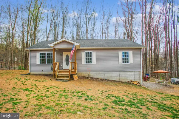 Harpers Ferry, WV 25425,228 APPLE JACK LN