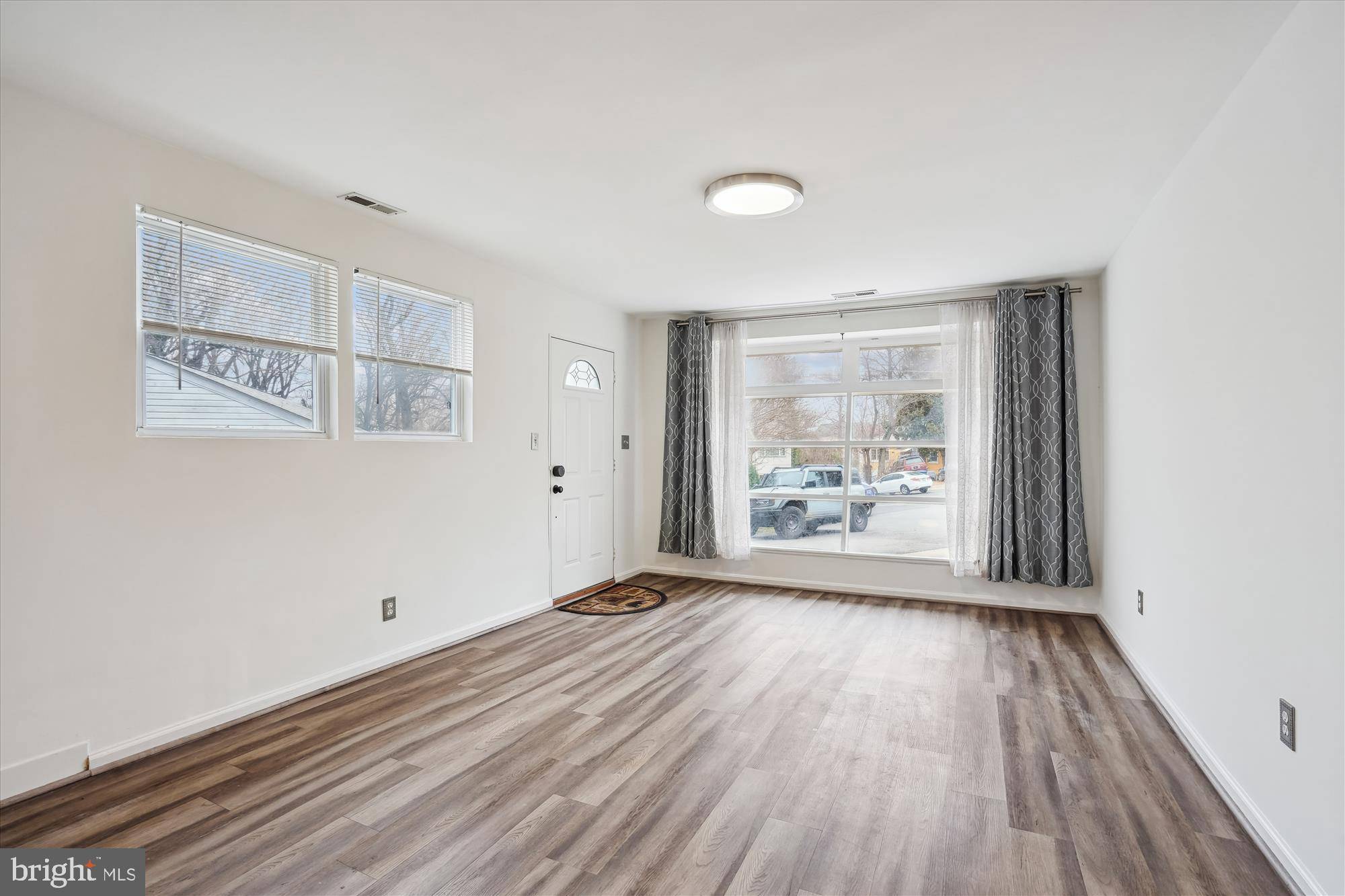 Falls Church, VA 22041,6340 DOGWOOD PL