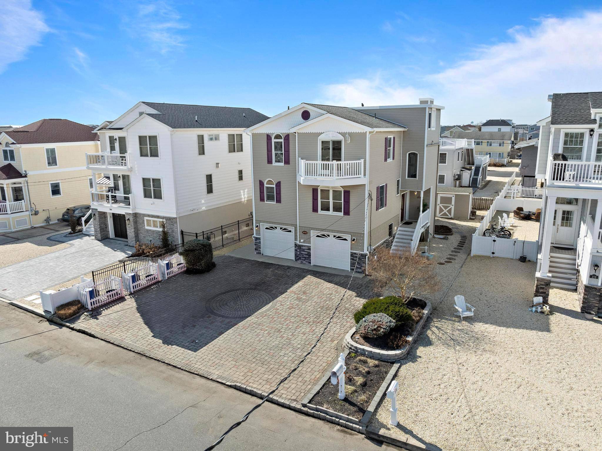 Surf City, NJ 08008,272 N 9TH ST