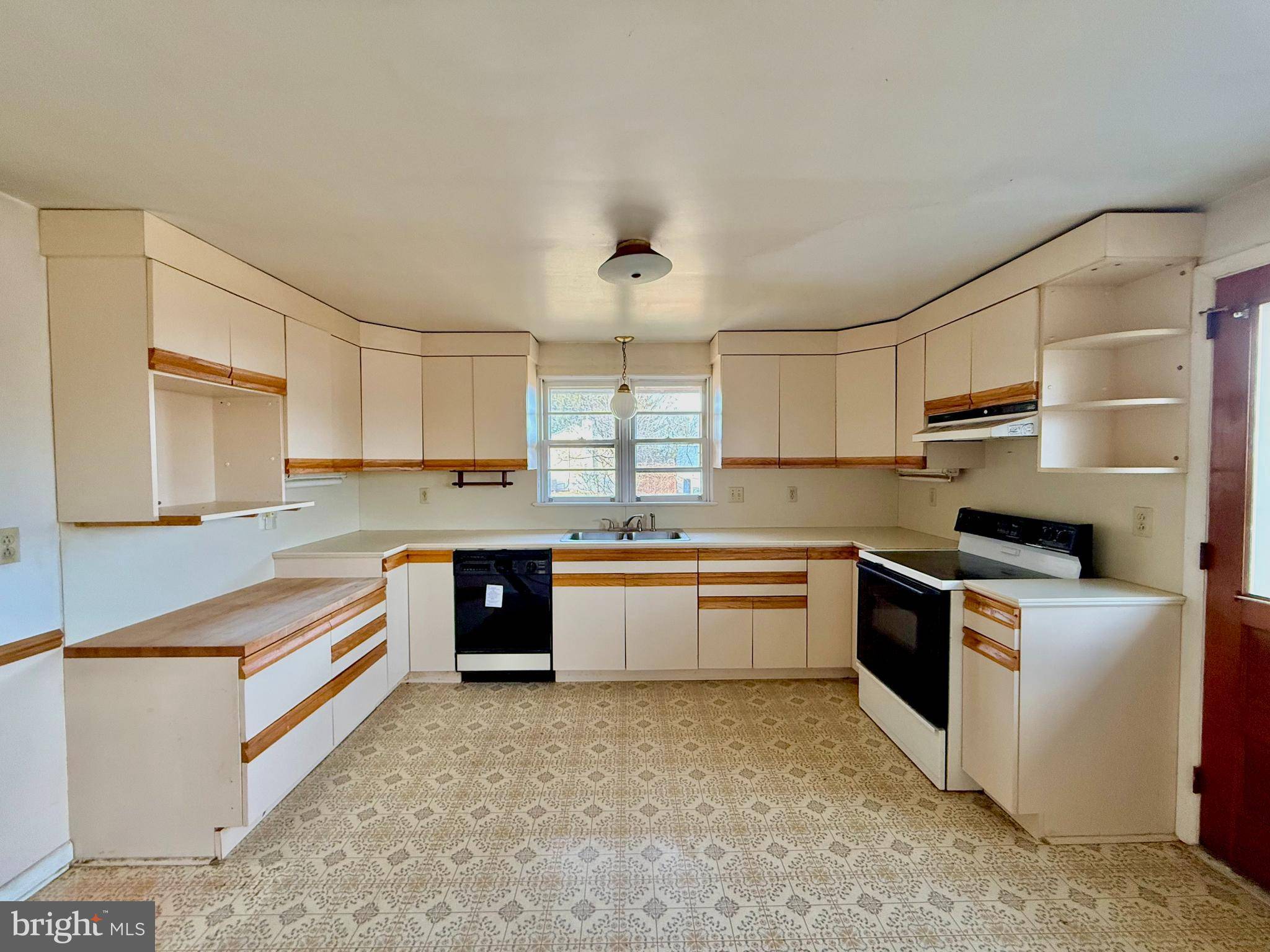 Barto, PA 19504,175 W BRANCH RD