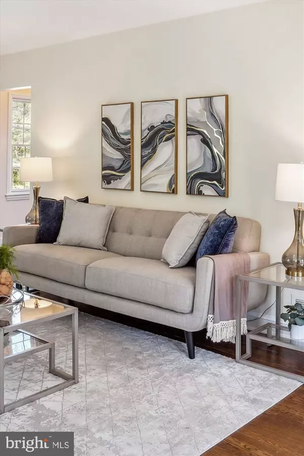 Chevy Chase, MD 20815,3208 WOODBINE ST