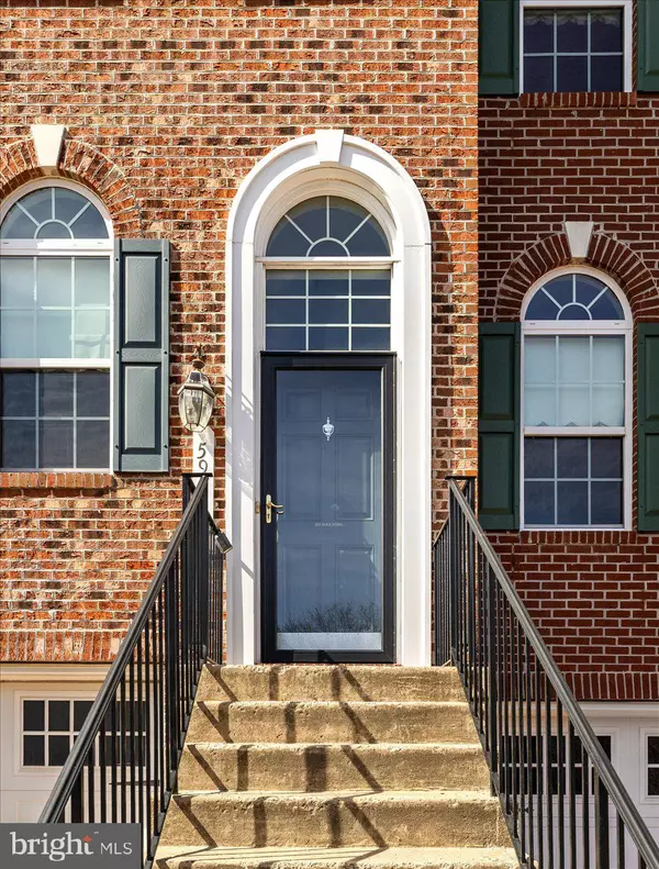 Woodbridge, VA 22193,5907 RIVERSIDE DR