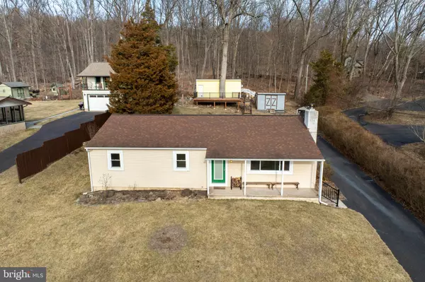 Schwenksville, PA 19473,48 CEDAR RD