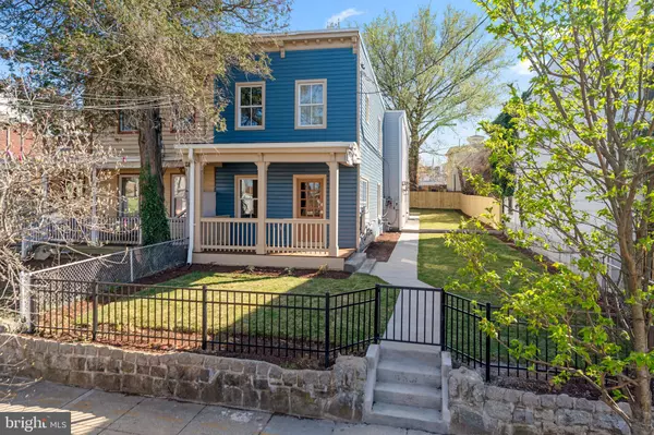 Washington, DC 20020,1337 SE U ST SE
