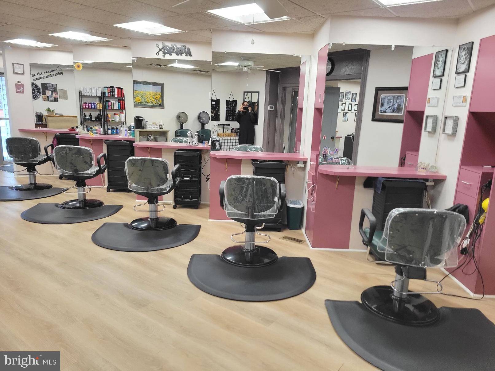 Boonsboro, MD 21713,8-8 1/2 MAIN ST
