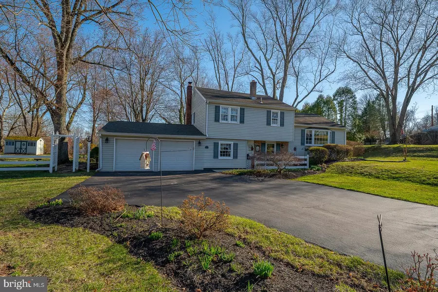 2371 PARKVIEW, Jeffersonville, PA 19403