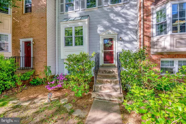 Springfield, VA 22152,6164 FOREST CREEK CT