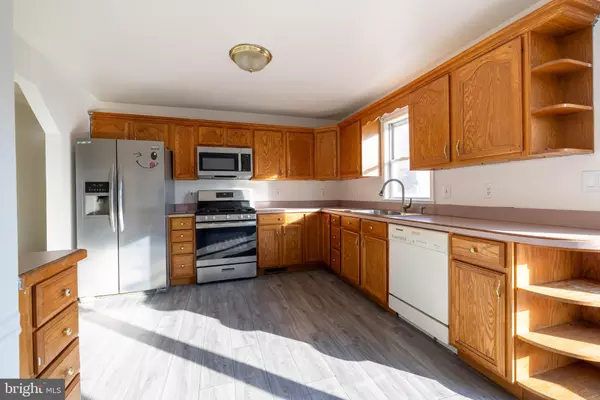 Harrisburg, PA 17111,4761 LAWNTARA ST