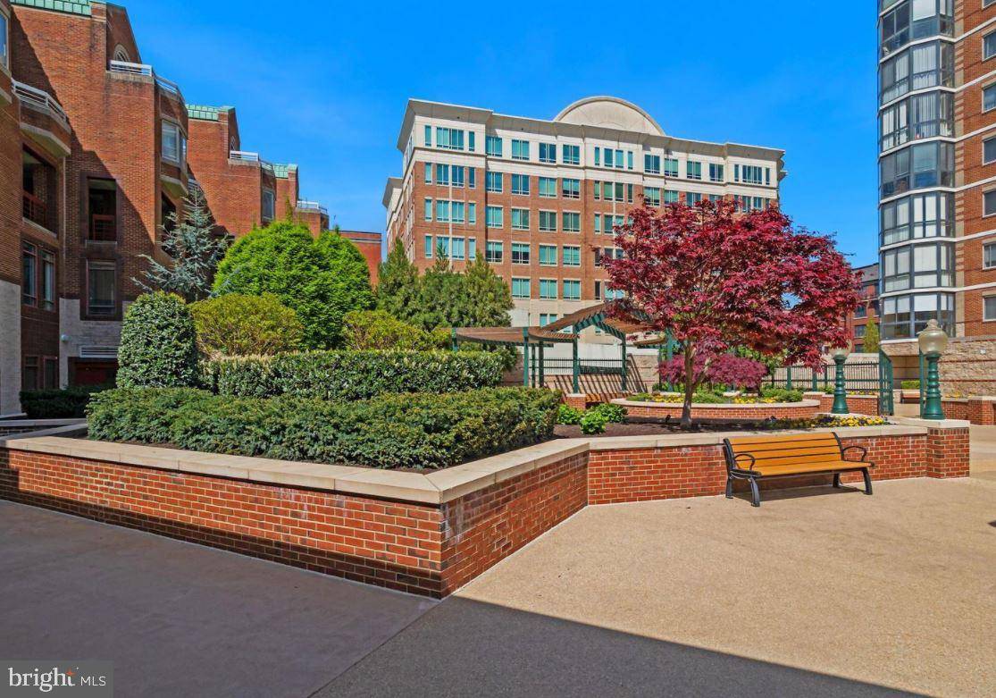 Rockville, MD 20850,22 COURTHOUSE SQ #510