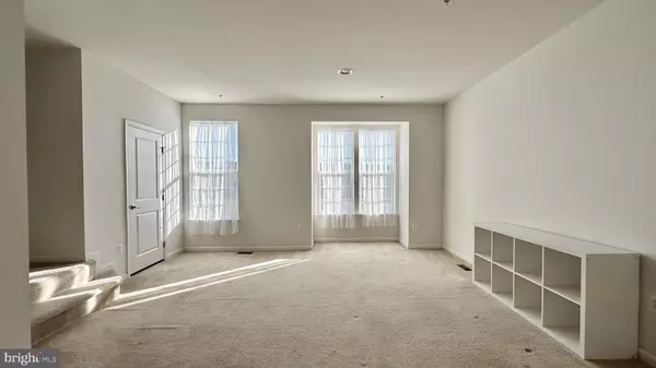 Greenbelt, MD 20770,5350 N CENTER DR