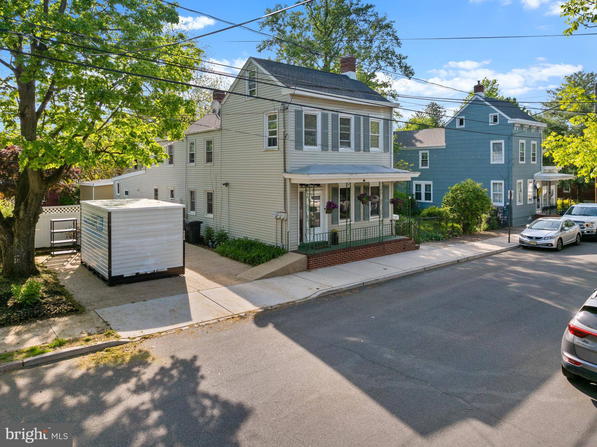 Bordentown, NJ 08505,332 WILLOW ST