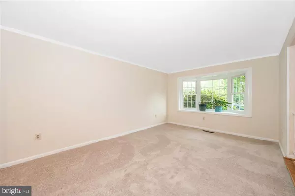 Gaithersburg, MD 20886,19320 DUNBRIDGE WAY